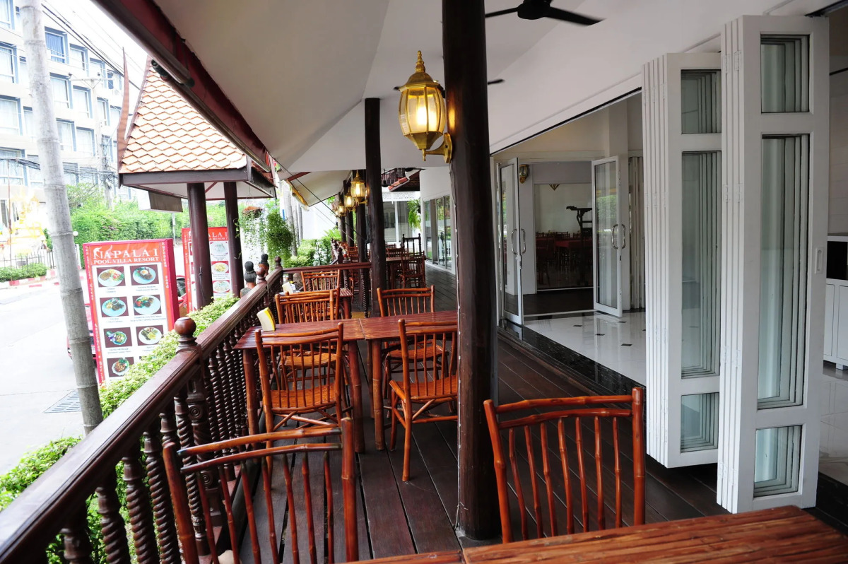 Villa Raya Private Pool Villas Resort