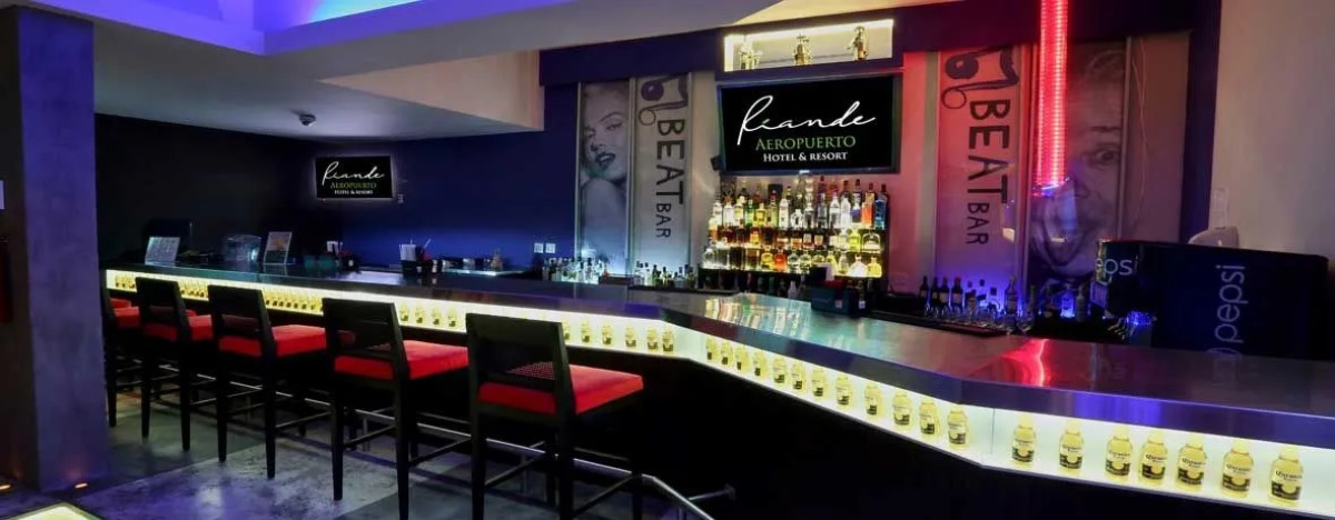 Riande Aeropuerto Hotel & Casino