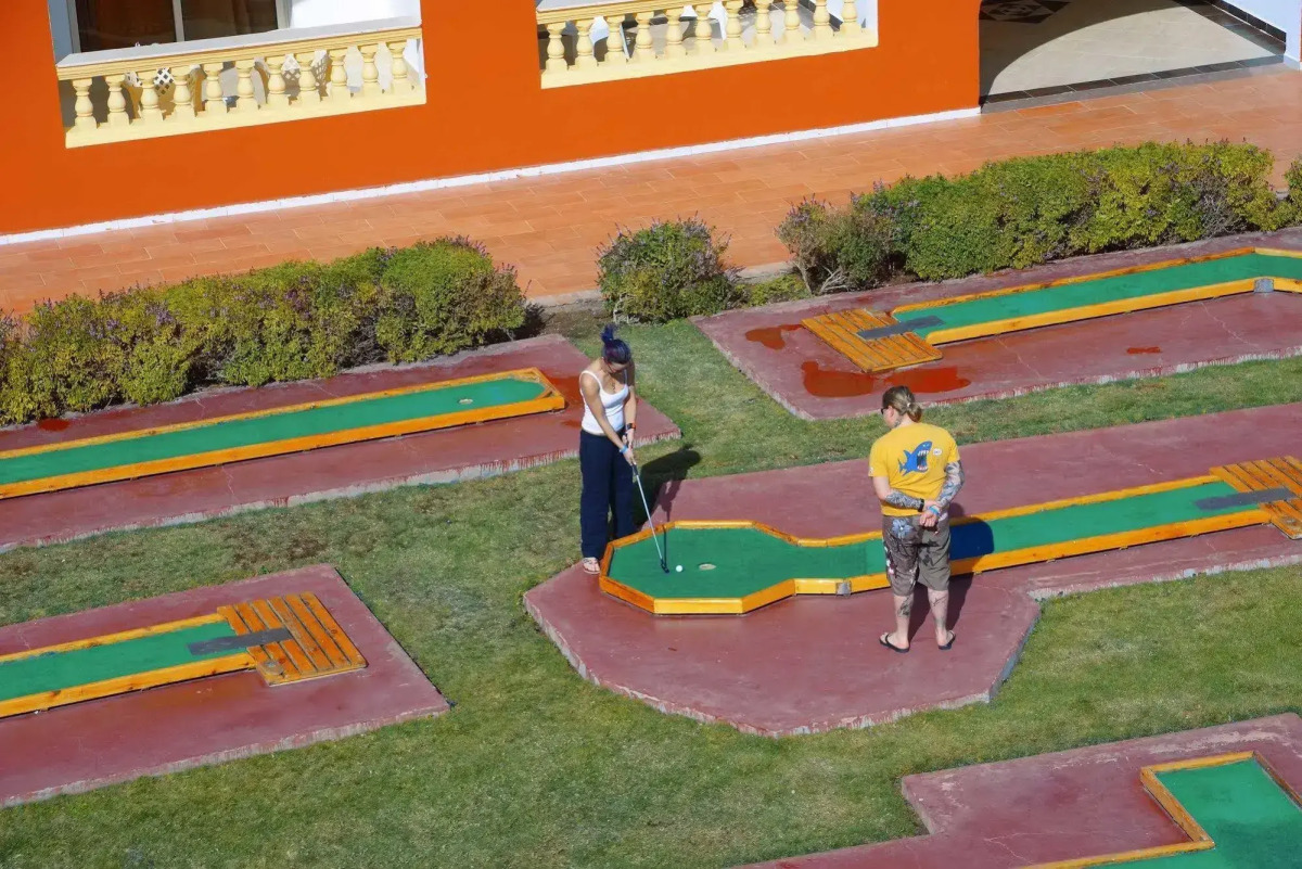 Pickalbatros Alf Leila Wa Leila Resort - Neverland Hurghada