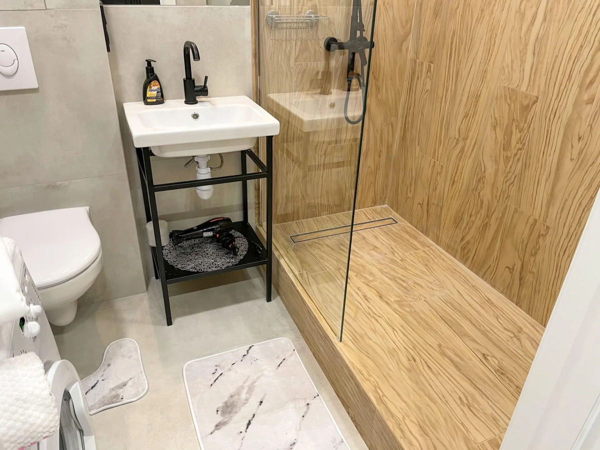 ЖивиТУТ на улице Партизанская 199