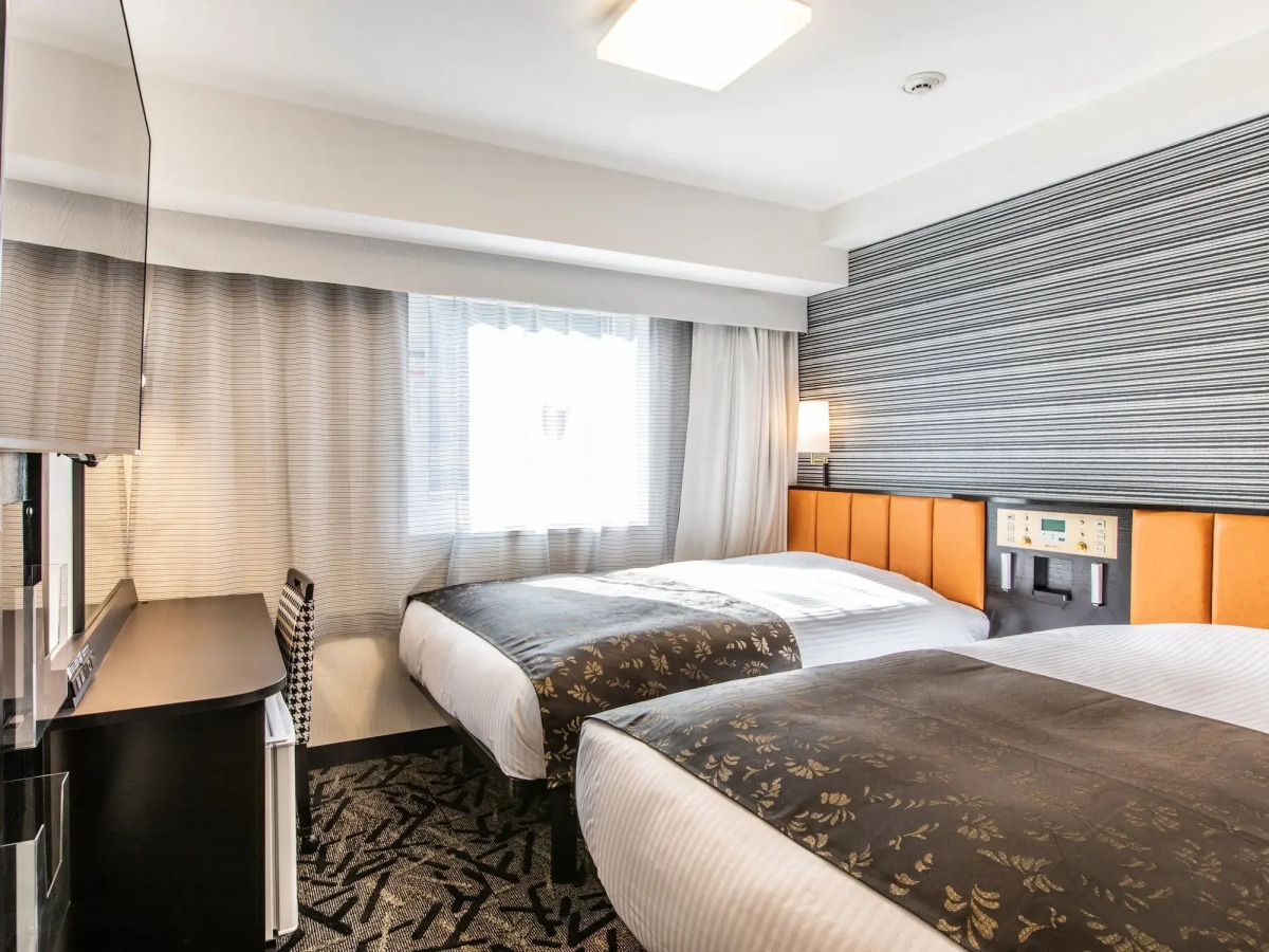 Apa Hotel ＆ Resort Midosuji Hommachi Eki Tower