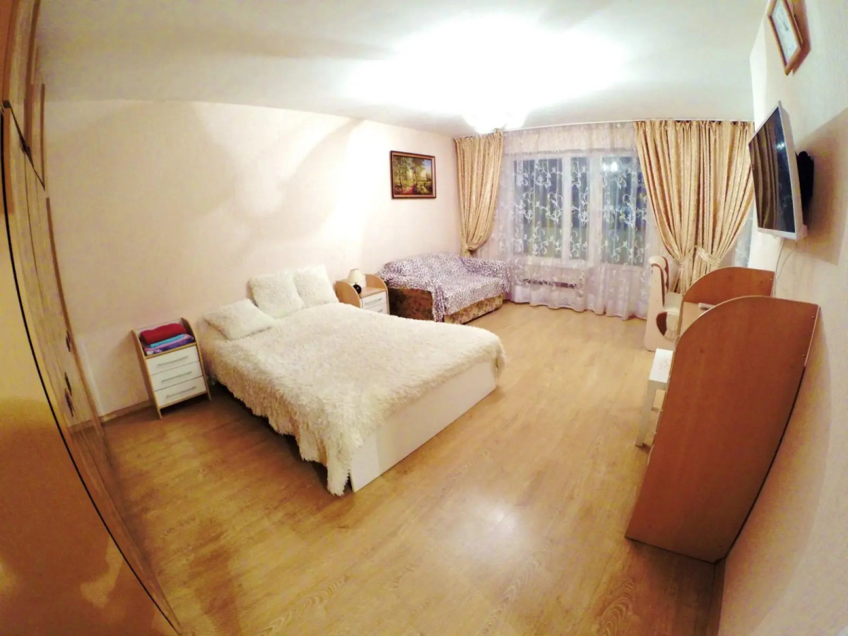 Милана на улице Воронежская 18