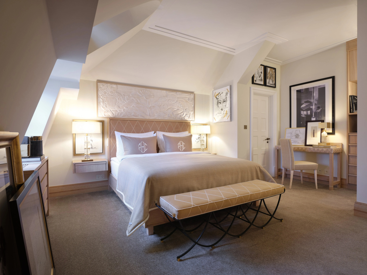 Schlosshotel Berlin By Patrick Hellmann