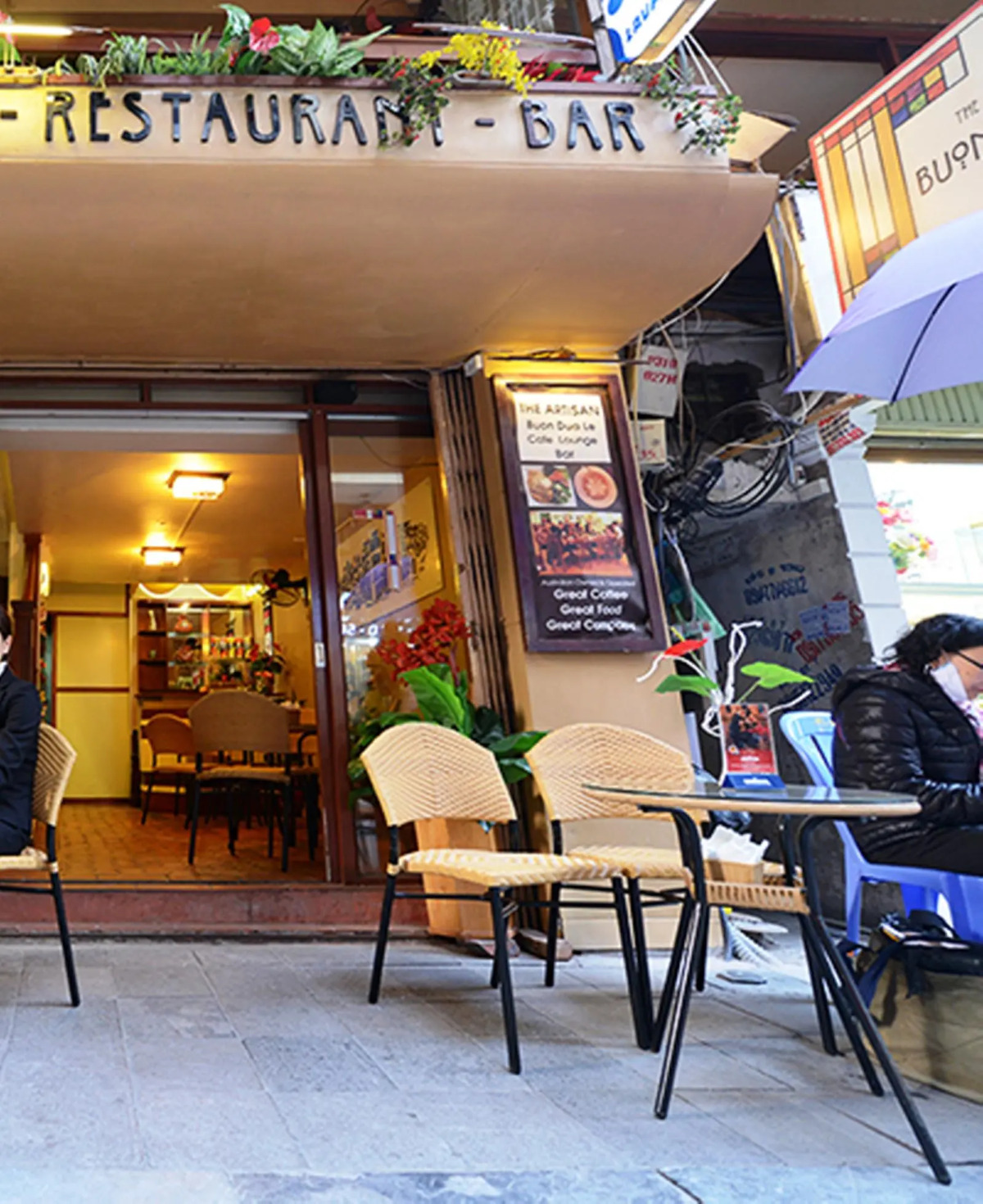 Artisan Lakeview Hotel