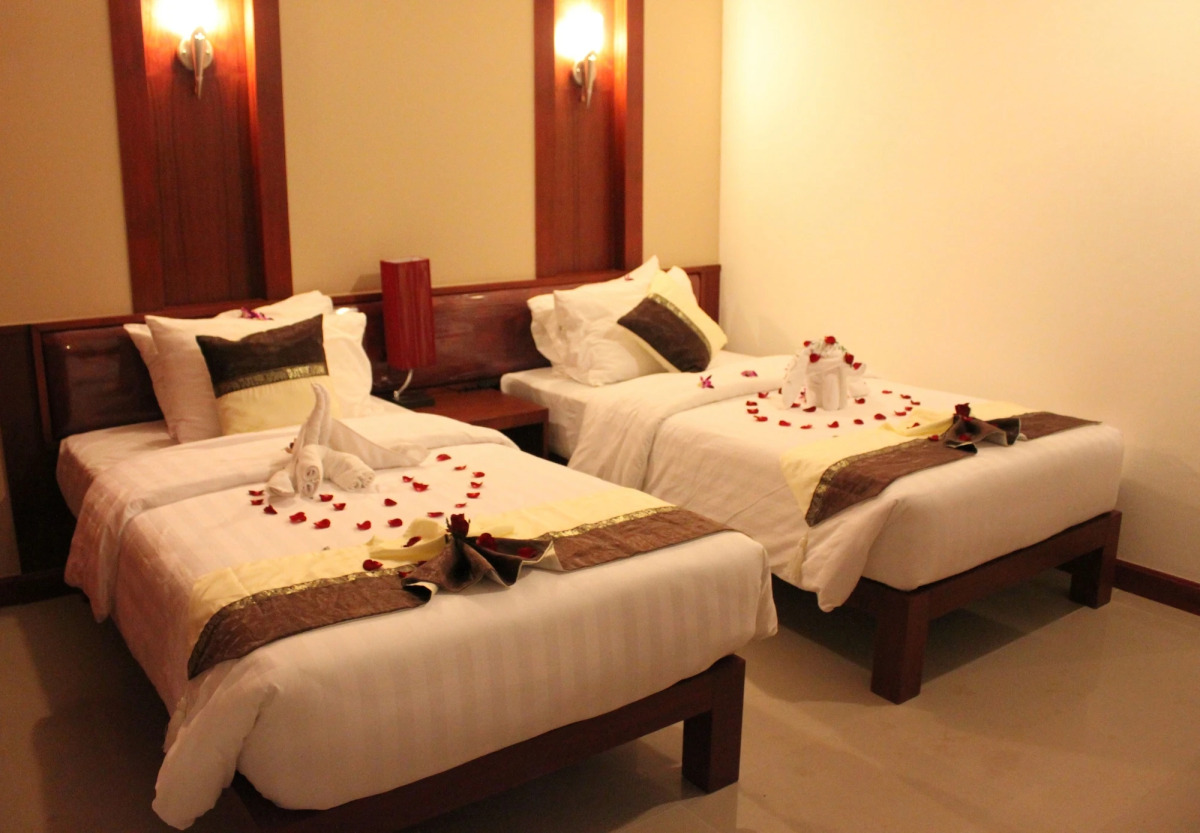 Patong Hemingway's Hotel