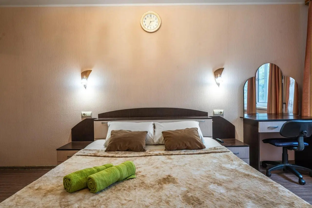 Posutochno One Days (Посуточно Ван Дэйс) на улице Воровского