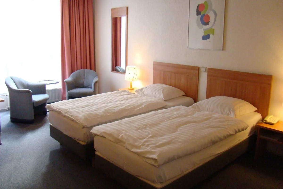 Rho Hotel