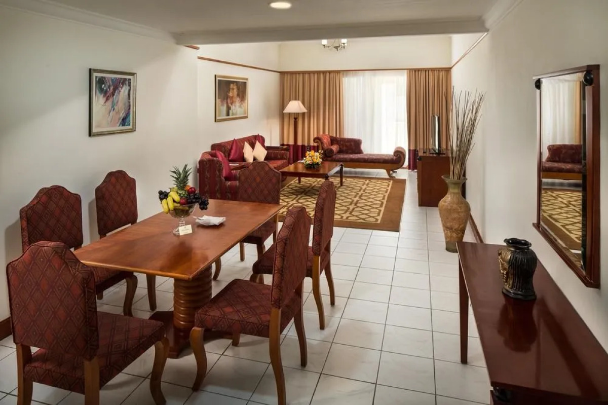 Savoy Crest Hotel Apartments