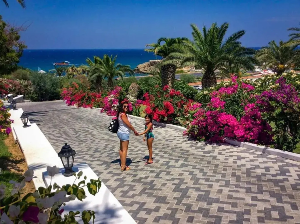 Denizkizi & Denizkizi Royal Hotel