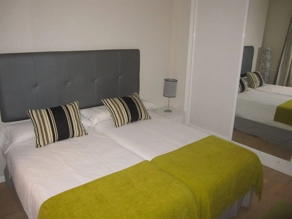 Apartamentos Metrópolis Sevilla