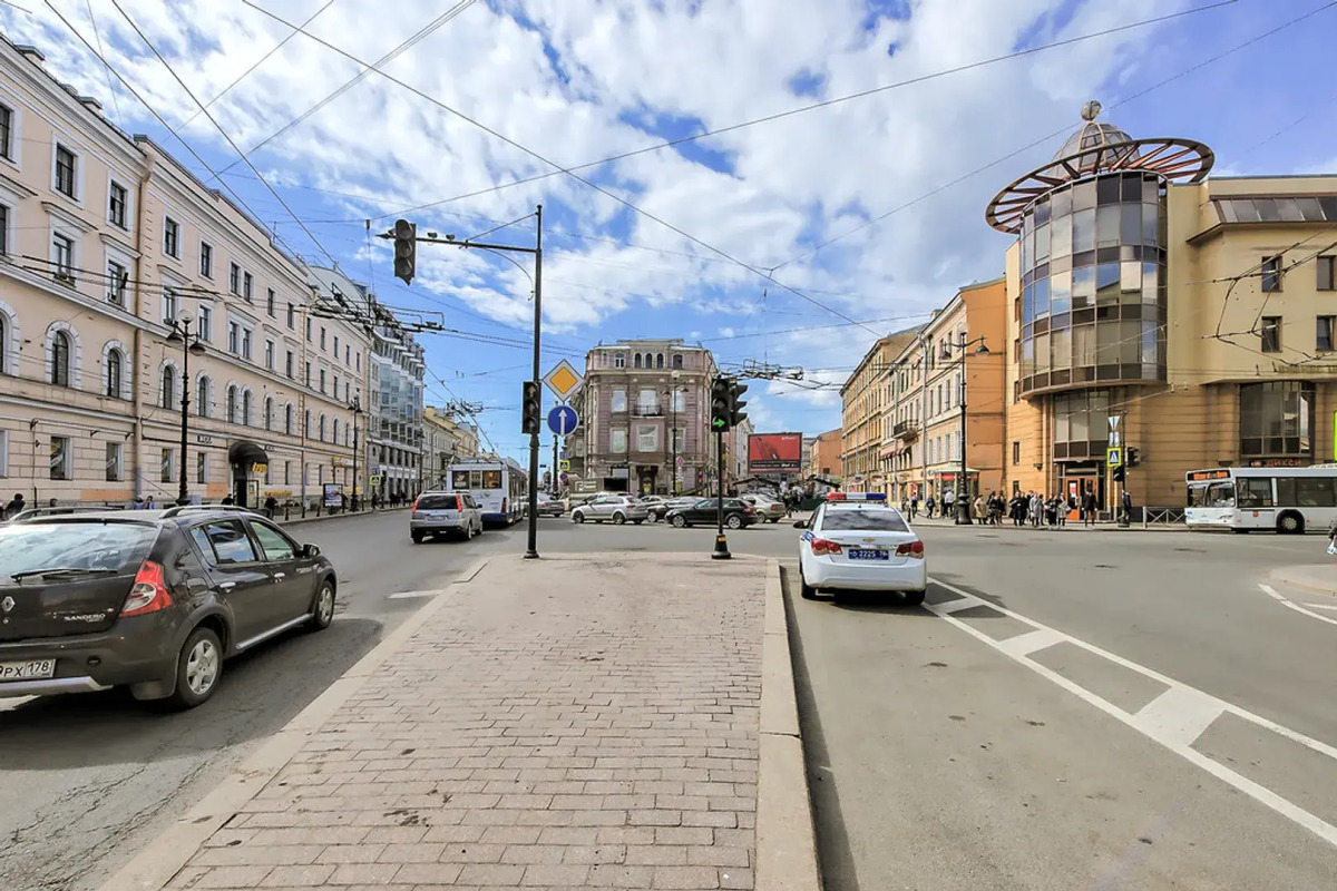 Апартаменты на Невском проспекте 128