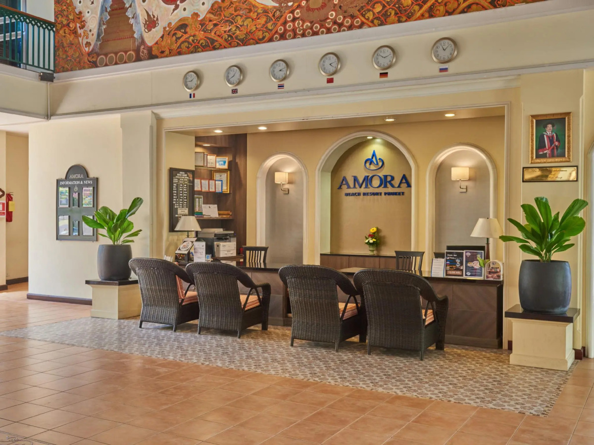 Курортный отель Amora Beach Resort Phuket