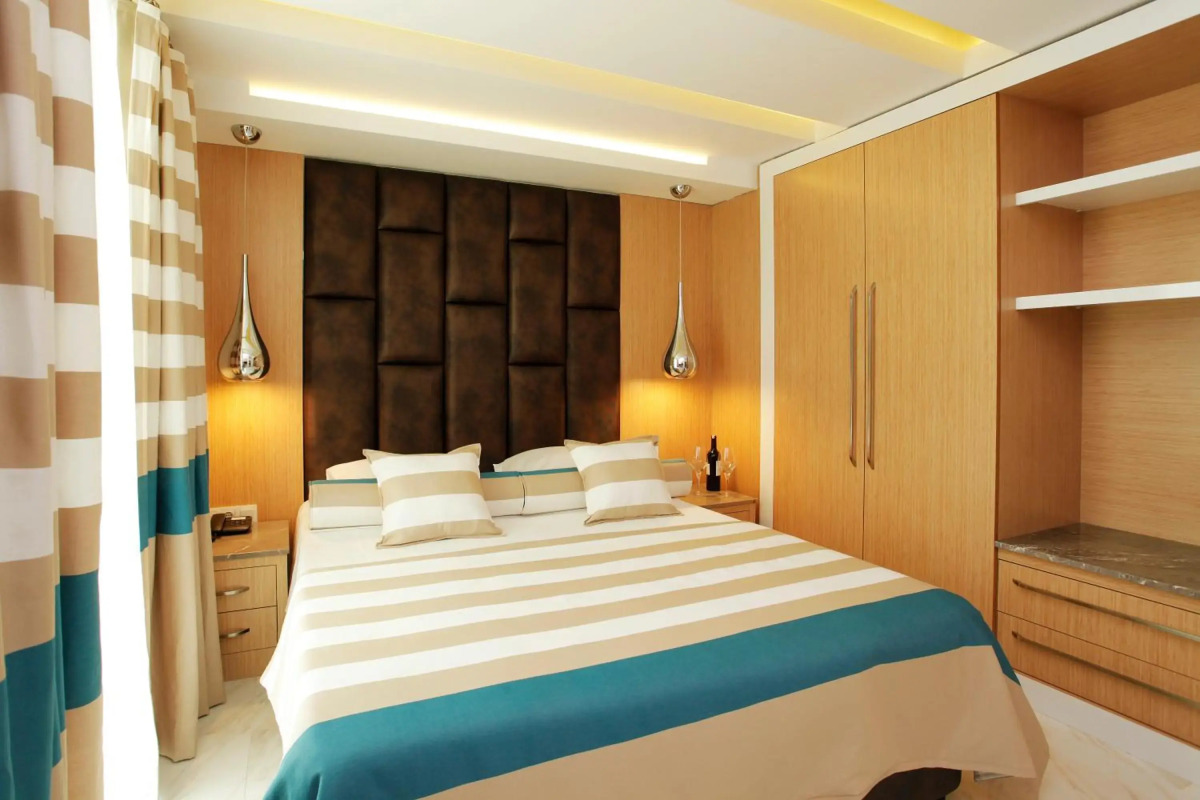 Kleopatra Suit Hotel