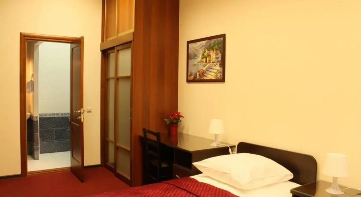 Отель Атлас