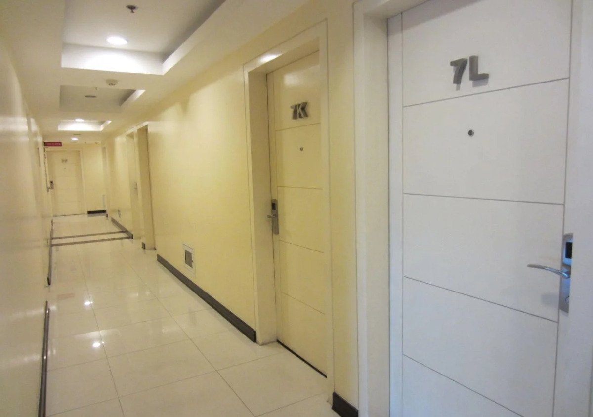 The Exchange Regency Residence Hotel