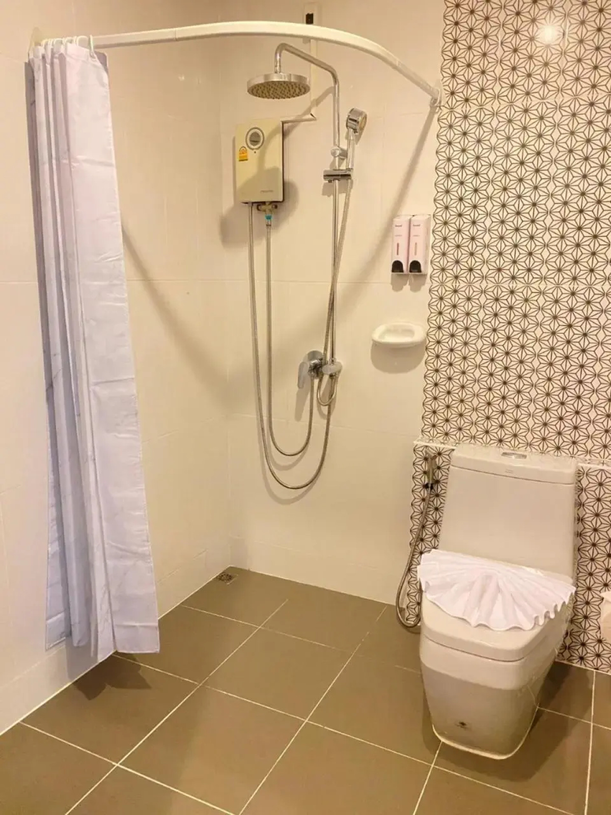 NJ Patong Hotel
