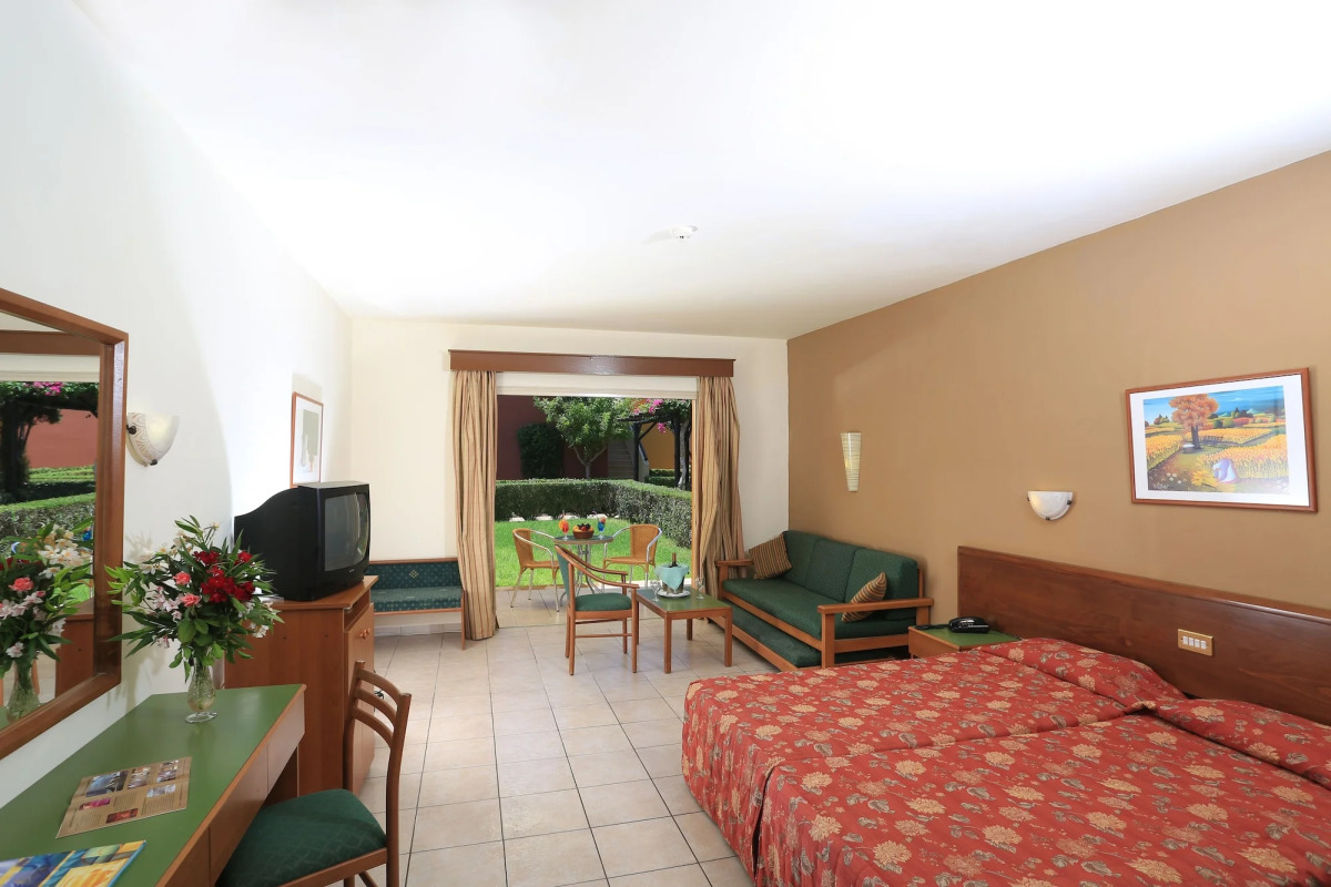 Panas Holiday Village