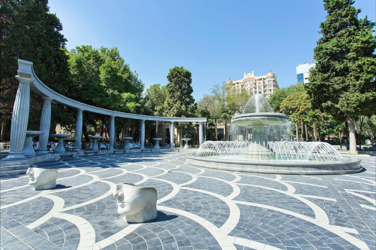 Отель Fairmont Baku at the Flame Towers