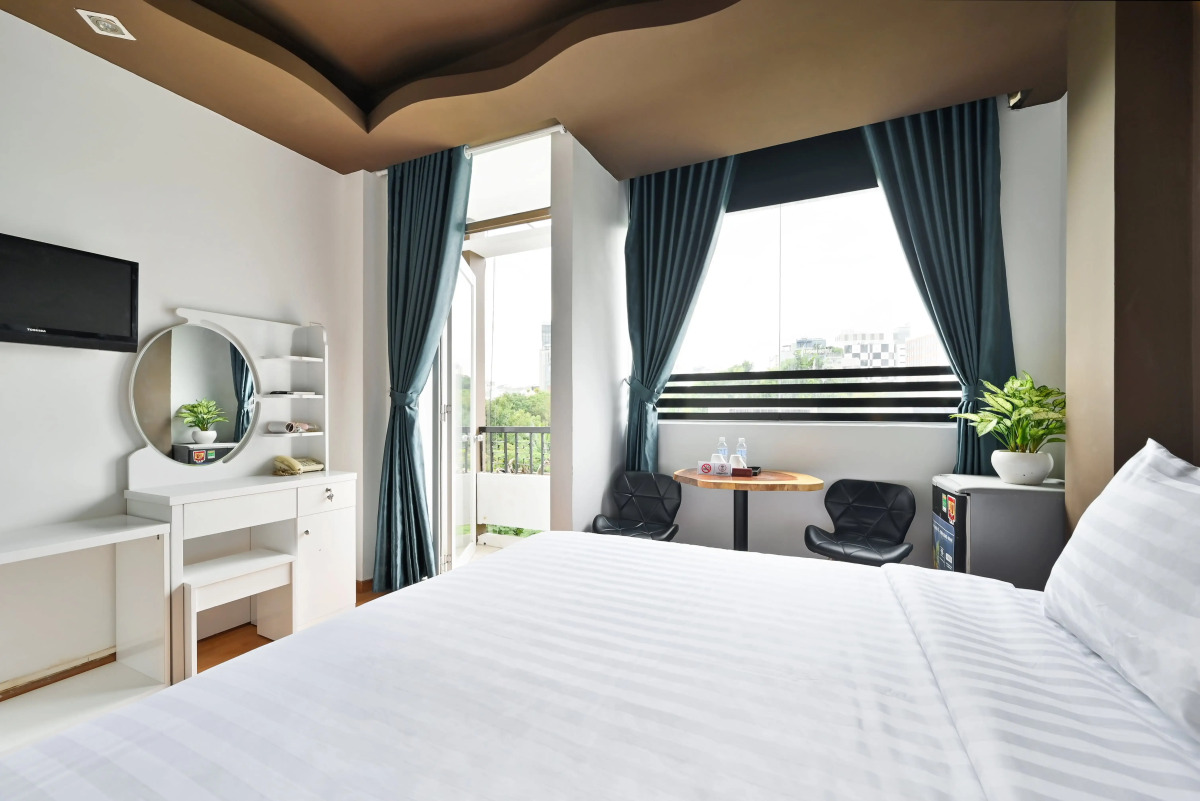 The Noble Swan Wood Park Hotel