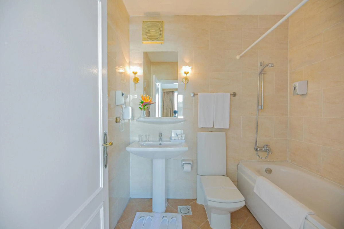 Отель Marlin Inn Azur Resort