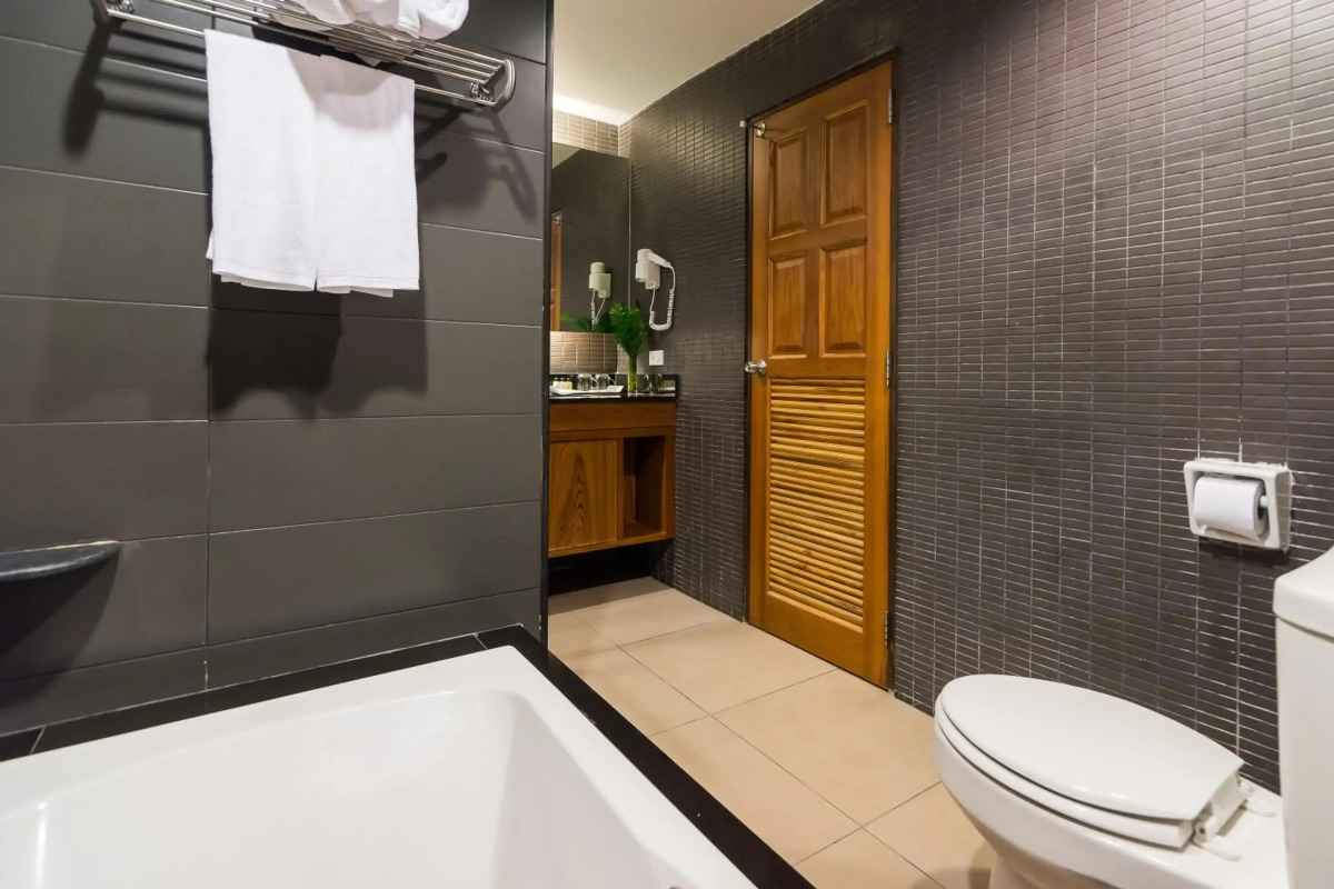 Sea Me Spring Too Hotel