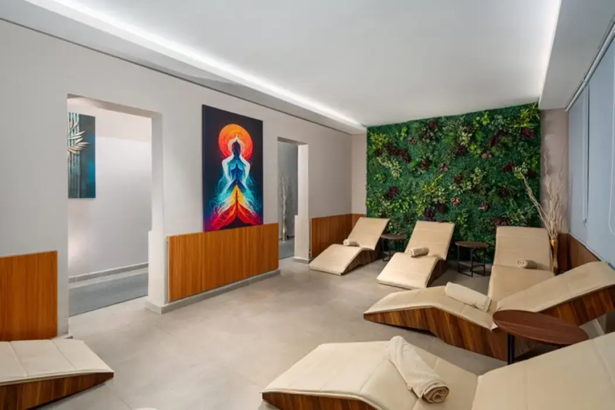 Side Story Resort & Spa