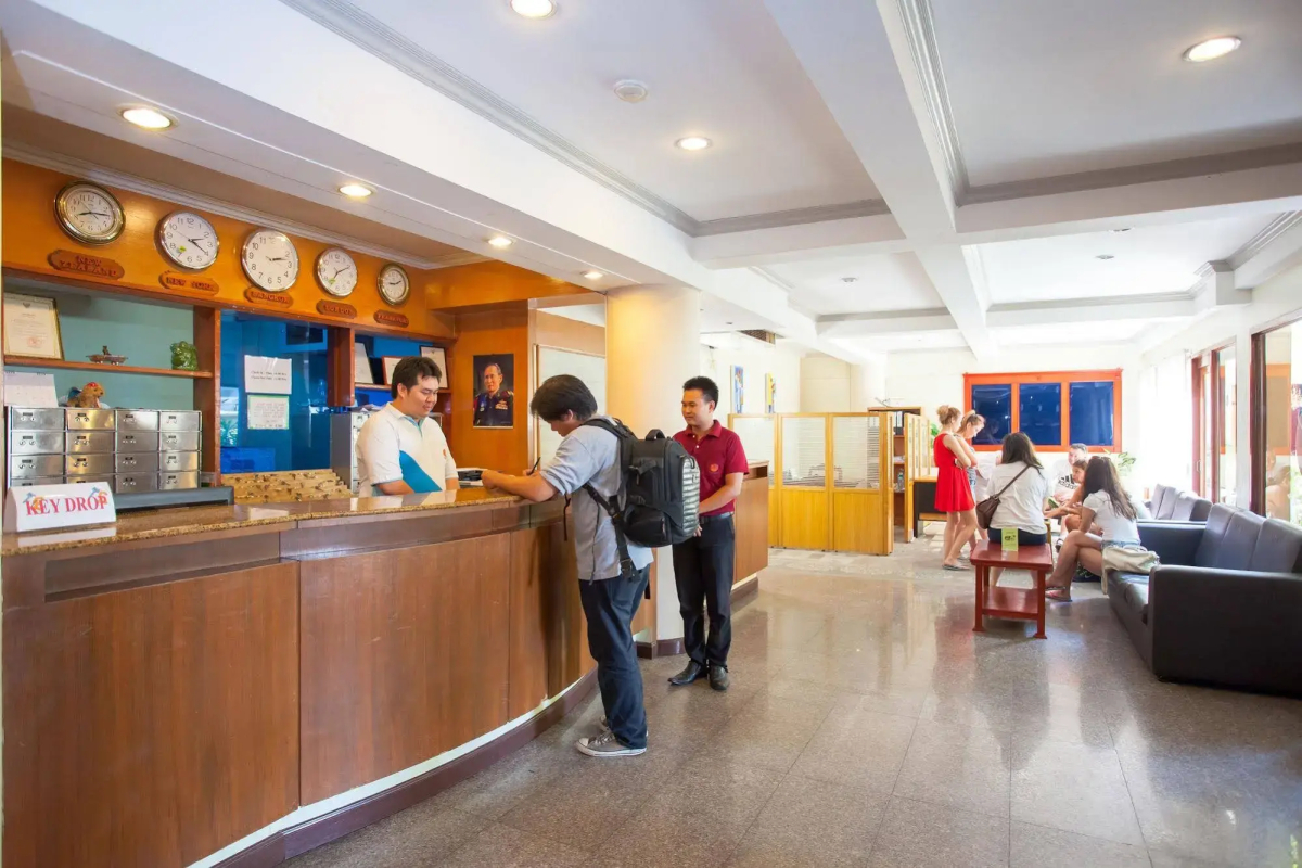 Отель Eastiny Inn