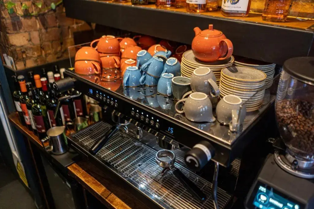 PubLove @ The Steam Engine - Hostel