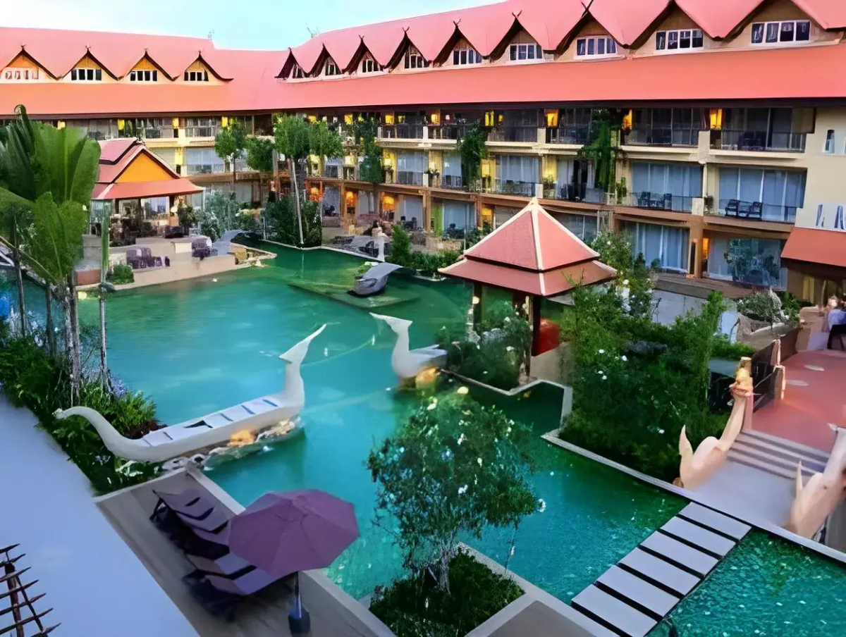 Villa Thongbura