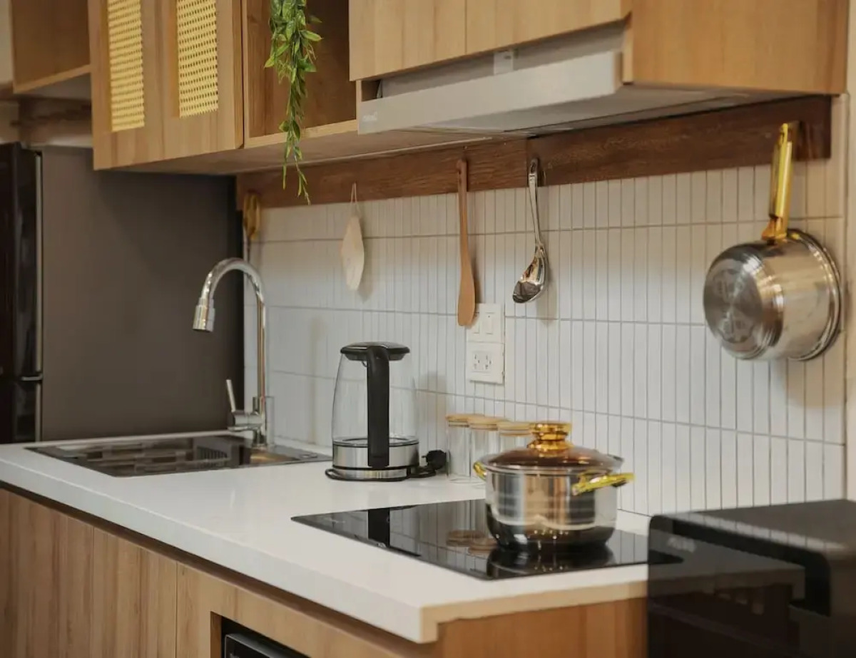 iRest Orange Tay Ho Lakeside Apartment