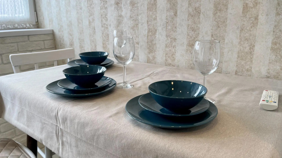 Tolstoy Apart (Толстой Апарт) на улице Демонстрации 38