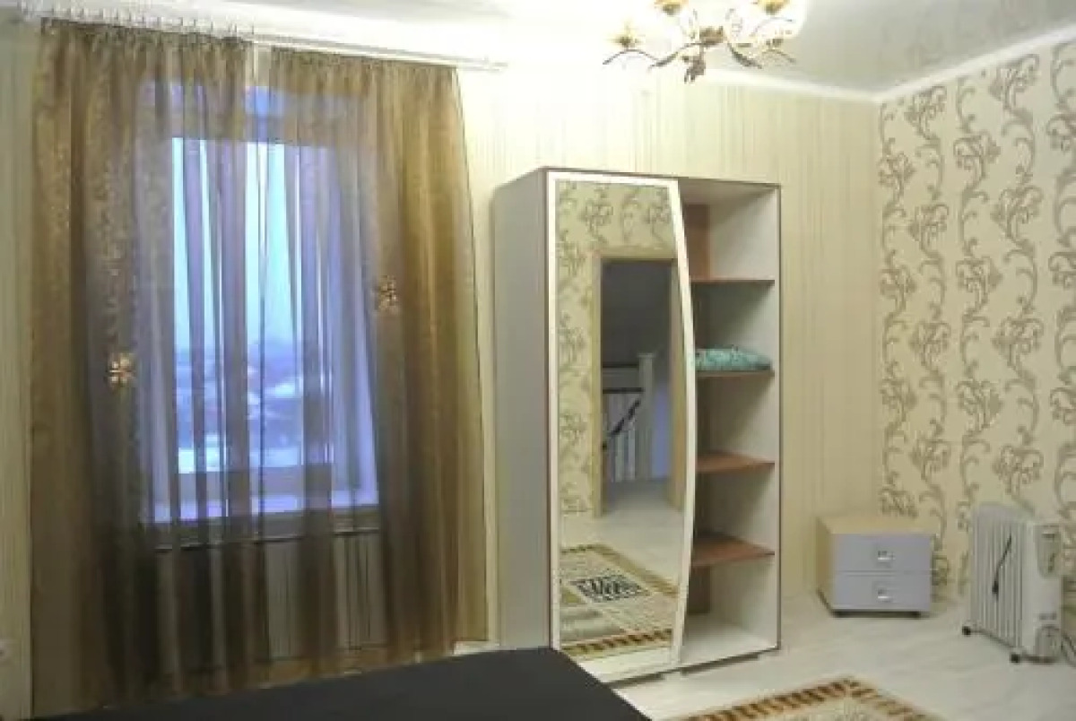 Dom U Naberezhnoy Hostel