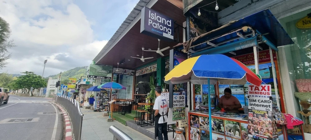 Island Patong Beachfront Apartments