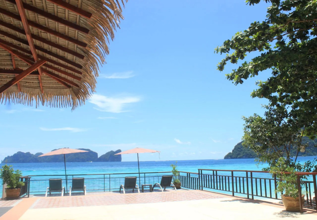 Phi Phi Long Beach Resort & Villa