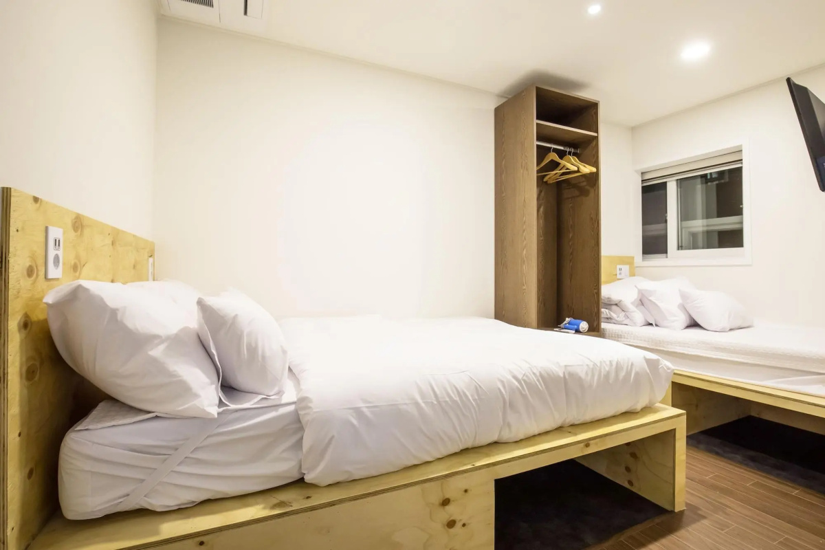 Step Inn Myeongdong 2 - Hostel