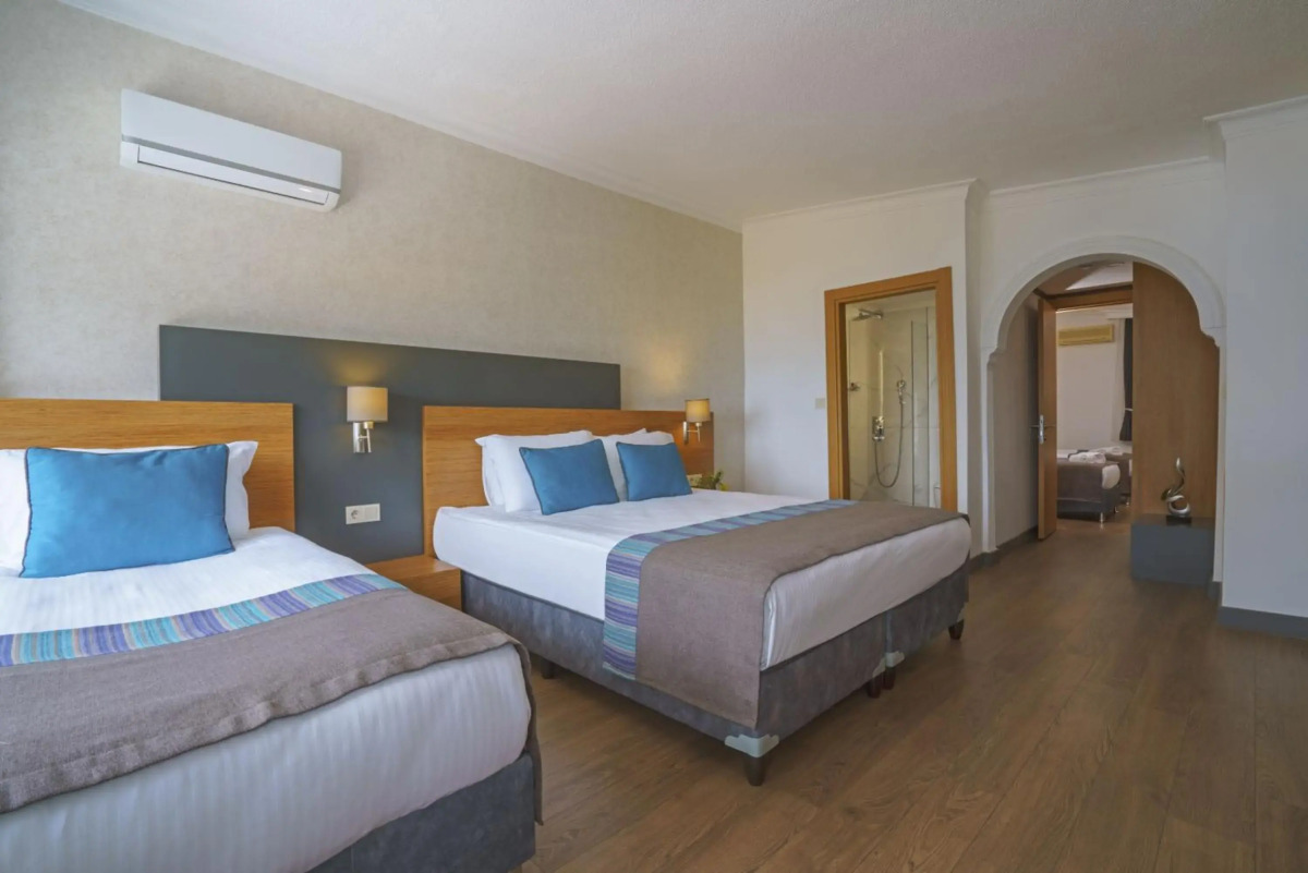 Qinn Hotel
