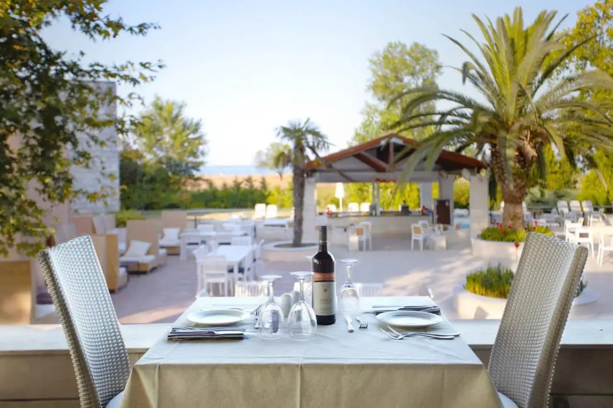 Olympian Bay Grand Resort