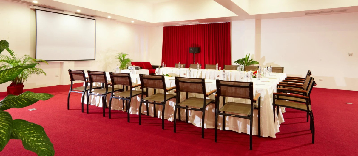 Nai Yang Beach Resort & Spa