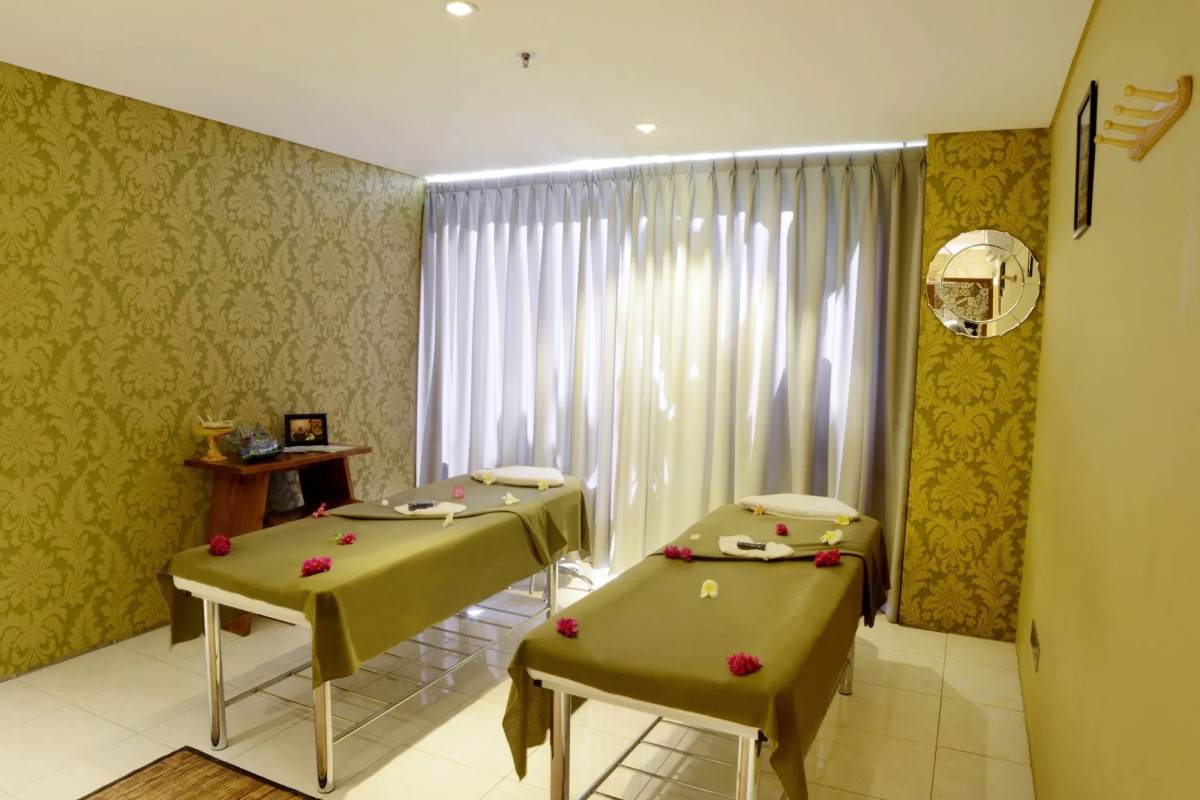 Отель The Nest Hotel Nusa Dua