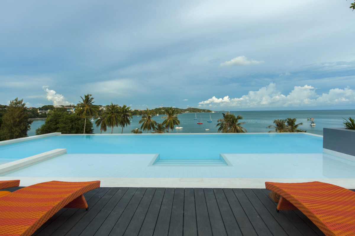 Отель Bandara Beach Resort, Phuket