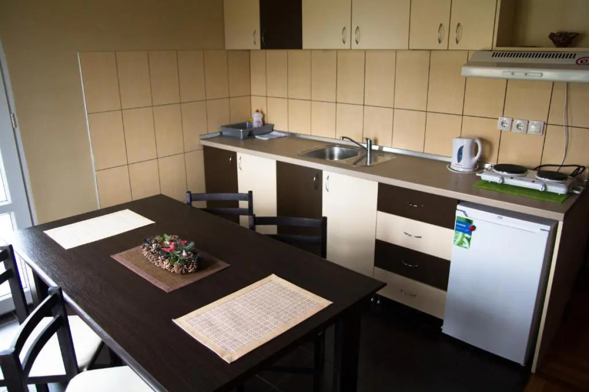 Airport Apartments