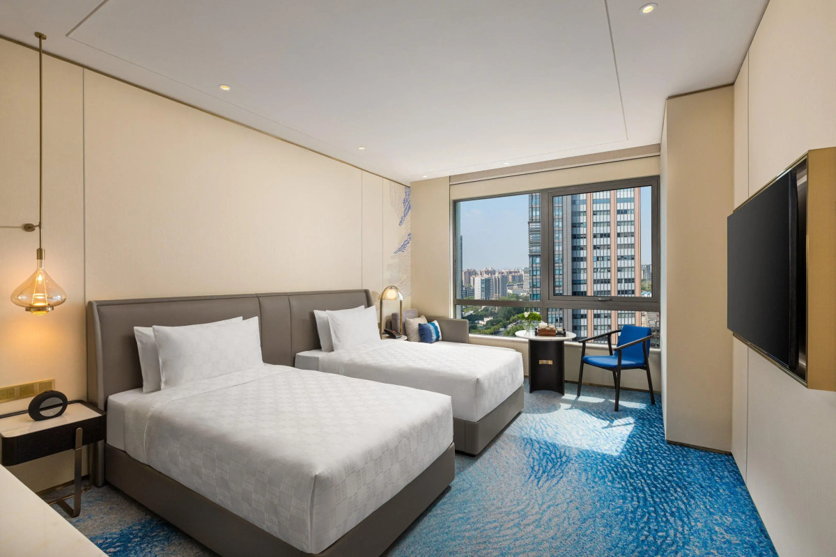 HUALUXE Shanghai Changfeng Park by IHG