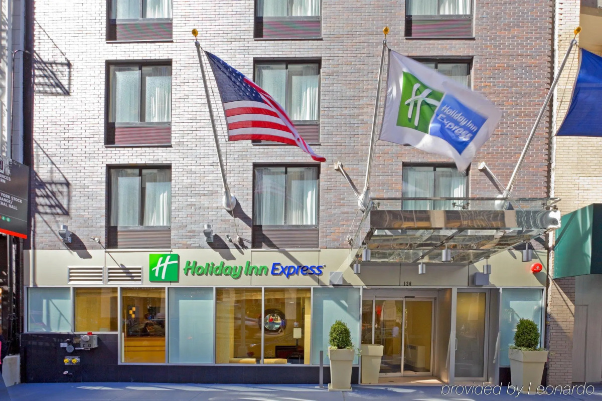 Holiday Inn Express New York City- Wall Street by IHG
