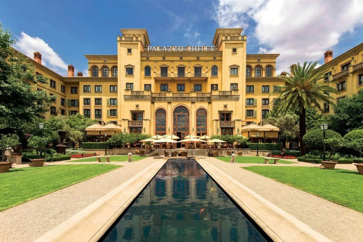 Palazzo Hotel