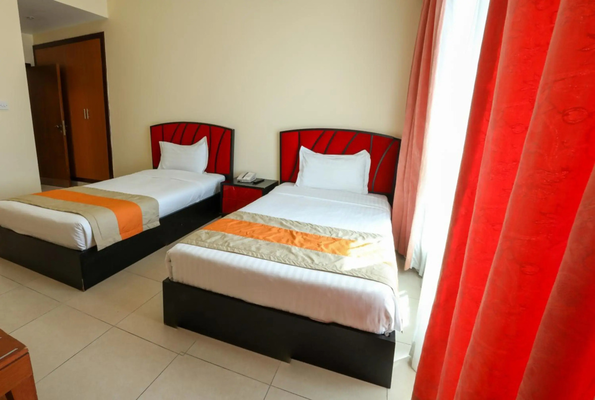 Отель Wescott Plaza Hotel Apartment