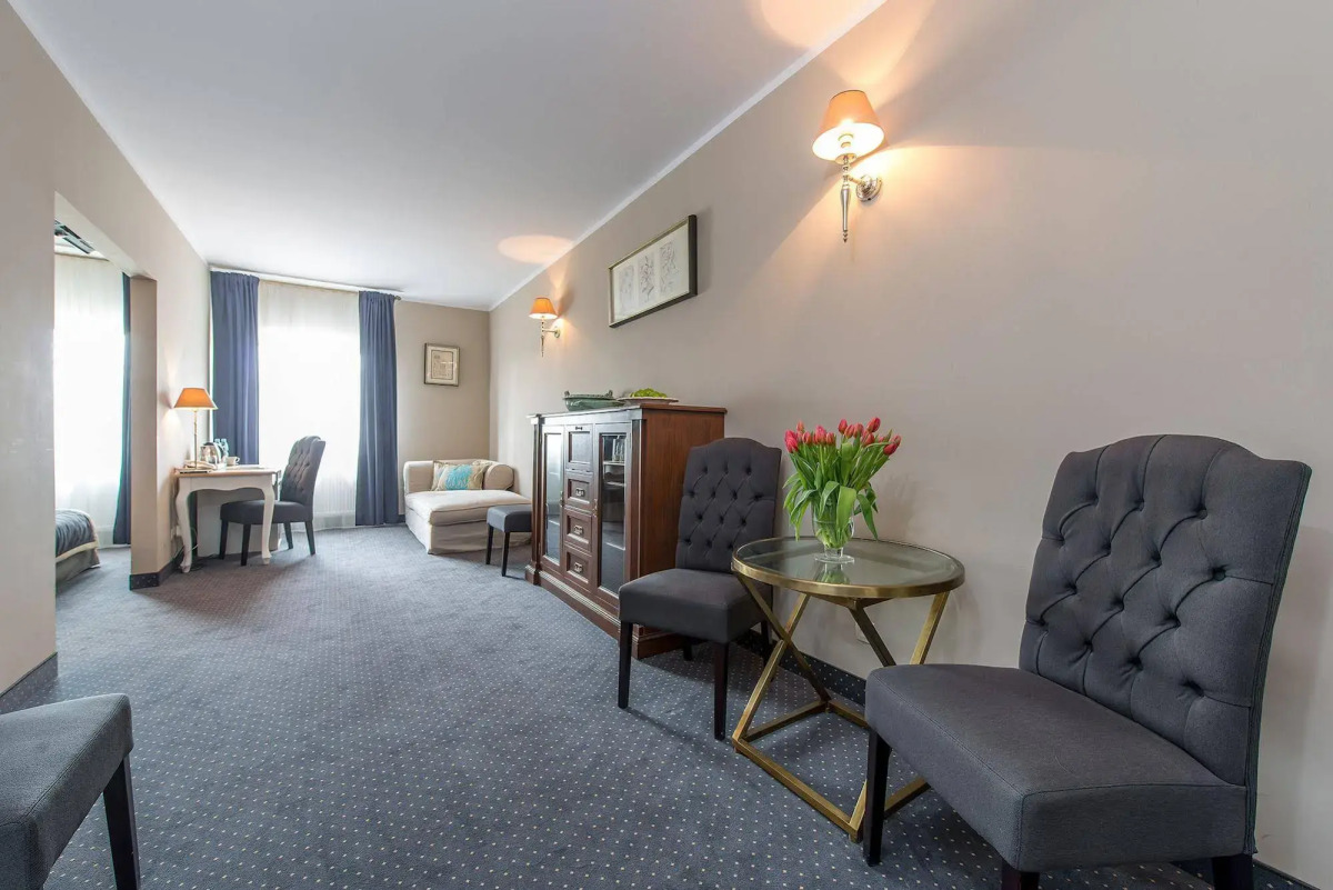 Riviera Resort Modlin Airport