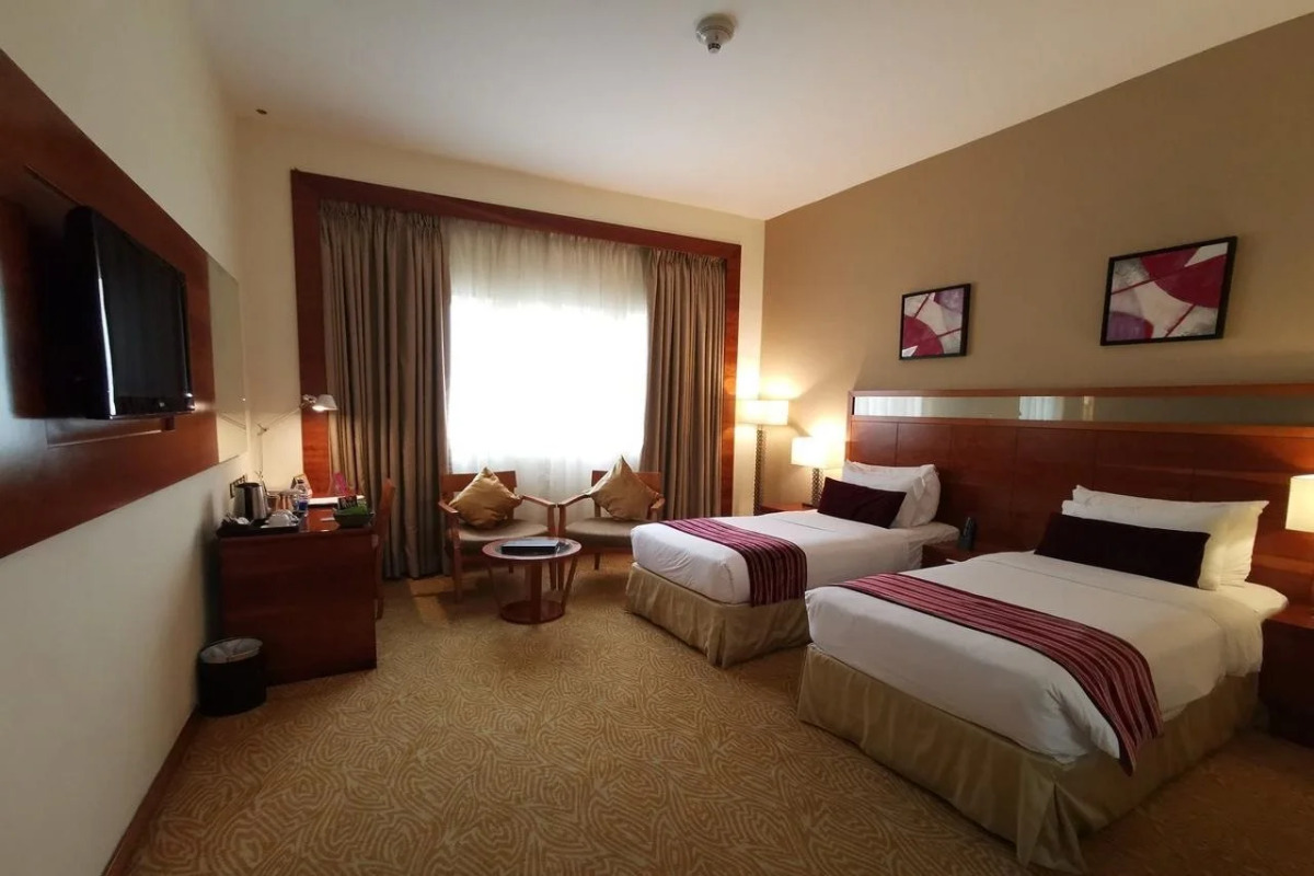 Отель Landmark Grand Hotel