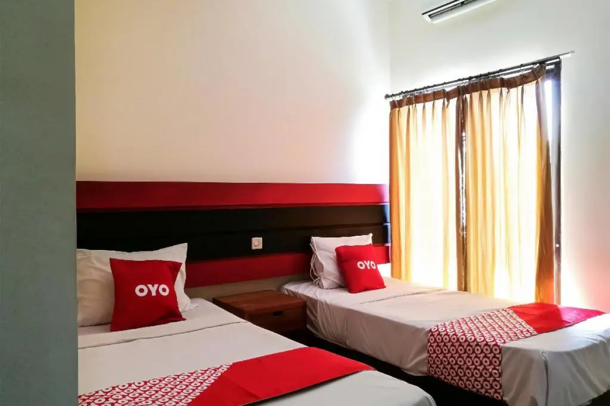 OYO 4012 Ari Beach Inn