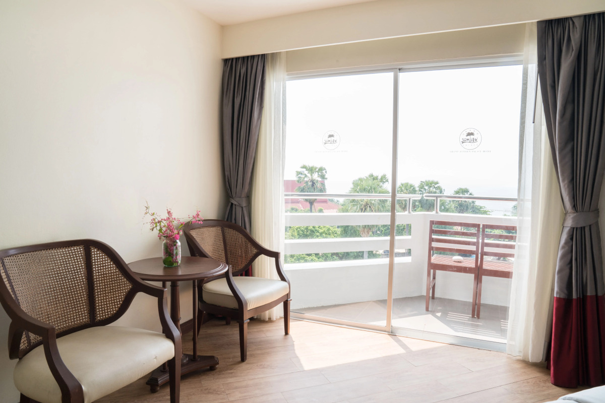 Grand Jomtien Palace Hotel