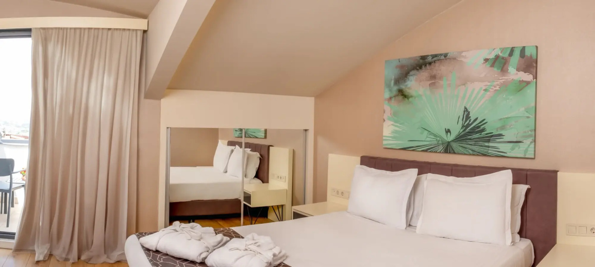 Elm Suite Hotel